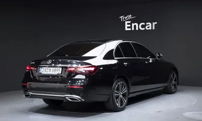 Mercedes-Benz E-Class 2022, 40546 км, за 36400000 KRW - фото 2