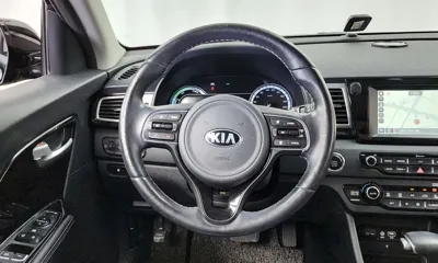 Kia Niro 2018, 124321 км, за 9800000 KRW - фото 13