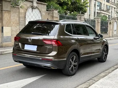 Volkswagen Tiguan L 2018, 60000 км, за 70100 CNY - фото 15