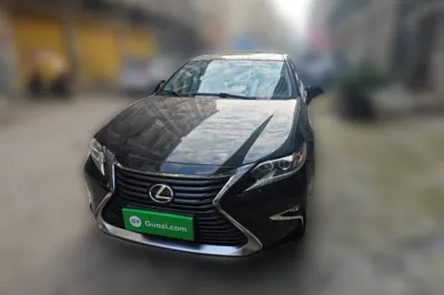 Lexus ES 2015, 123900 км, за 87720.63 CNY