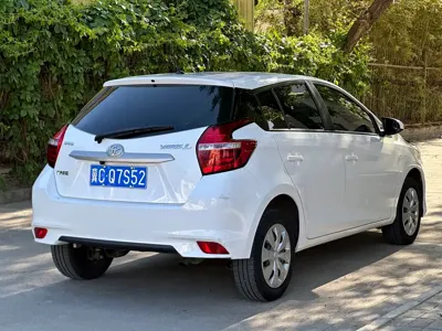 Toyota Yaris L 2017, 74000 км, за 38500 CNY