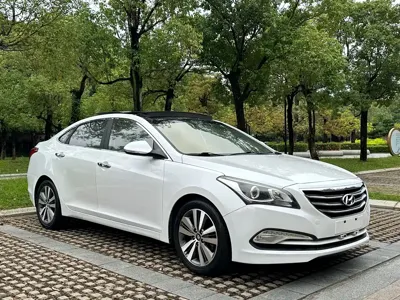 Hyundai Mistra 2016, 125000 км, за 26800 CNY