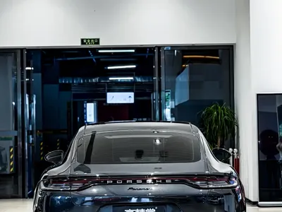 Porsche Panamera 2021, 54000 км, за 565000 CNY - фото 6