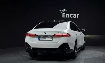 BMW 5-Series 2025, 5100 км, за 68900000 KRW