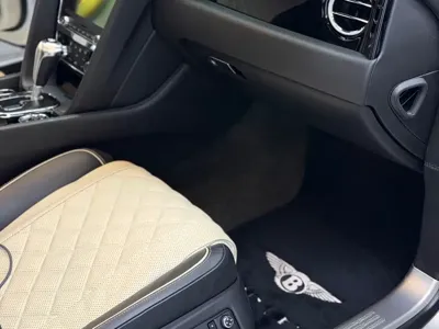 Bentley Flying Spur 2019, 40000 км, за 1020000 CNY - фото 23