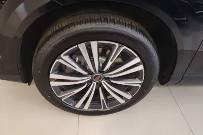 Hongqi HS6 PHEV 2026, 2600 км, за 180858.68 CNY - фото 8
