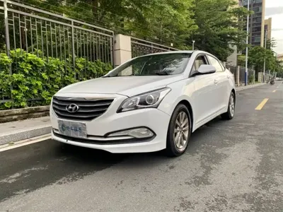 Hyundai Mistra 2014, 120000 км, за 21800 CNY