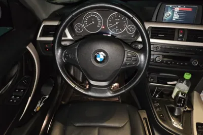 BMW 3 Series 2015, 128700 км, за 61311.14 CNY - фото 9