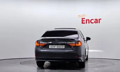 Lexus ES 2018, 74669 км, за 27900000 KRW