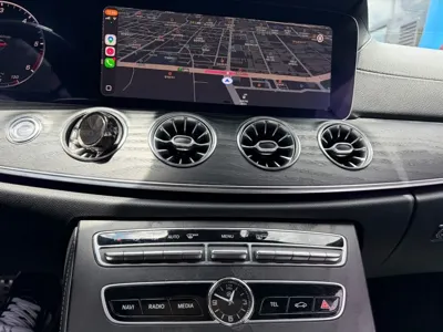 Mercedes-Benz E-Class 2018, 180000 км, за 20500000 KRW