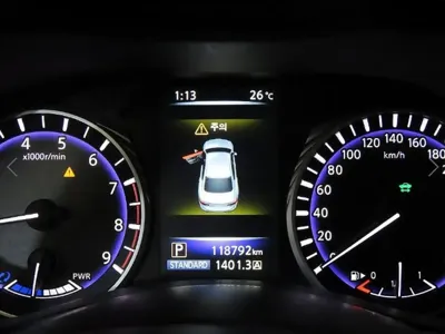 Infiniti Q50 2016, 118789 км, за 12000000 KRW - фото 9