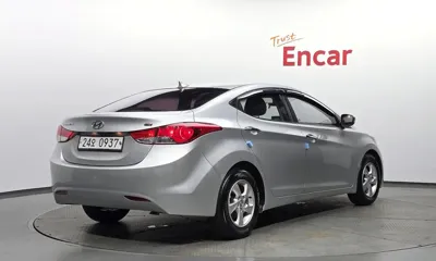 Hyundai Avante 2013, 127420 км, за 4200000 KRW
