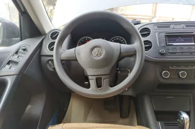 Volkswagen Tiguan 2015, 46100 км, за 53540.81 CNY - фото 9