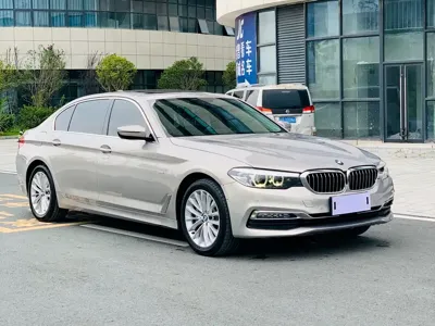 BMW 5 Series 2017, 97000 км, за 100500 CNY
