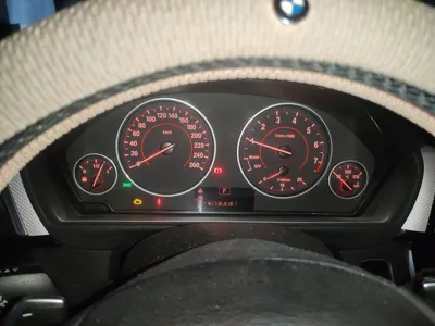 BMW 3 Series 2017, 55700 км, за 75343.08 CNY - фото 12