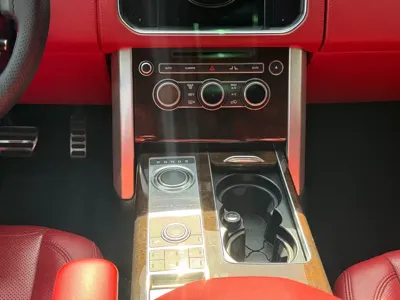Land Rover Range Rover 2018, 89000 км, за 688000 CNY - фото 9