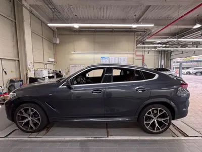 BMW X6 2022, 49744 км, за 62000000 KRW