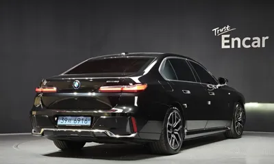 BMW i7 2024, 42420 км, за 94000000 KRW - фото 2