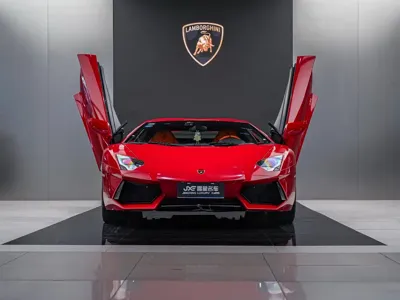 Lamborghini Aventador 2013, 30000 км, за 1988000 CNY - фото 2