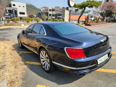 Bentley Flying Spur 2022, 25500 км, за 225000000 KRW - фото 14