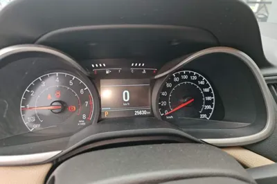 Chevrolet Monza 2021, 25600 км, за 52255.99 CNY - фото 8