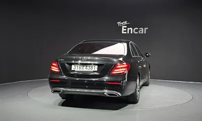 Mercedes-Benz E-Class 2019, 161430 км, за 18000000 KRW