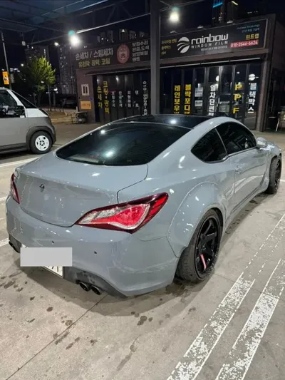 Hyundai Genesis 2009, 244152 км, за 6500000 KRW