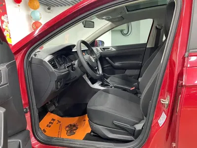 Volkswagen Polo 2020, 79000 км, за 43600 CNY - фото 8