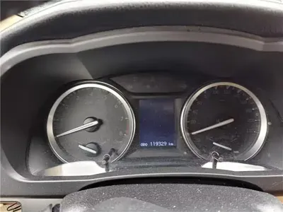 Toyota Highlander 2016, 120000 км, за 88800 CNY - фото 8