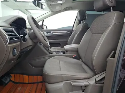 Volkswagen Viloran 2020, 85000 км, за 108800 CNY - фото 9