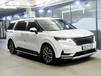 Kia Canival · 2022 год