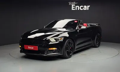 Ford Mustang · 2017 год