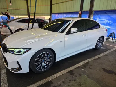 BMW 3-Series · 2023 год