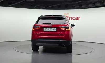 Jeep Compass 2018, 117774 км, за 9500000 KRW - фото 4