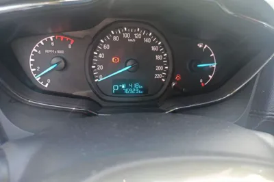 Ford Escort 2015, 76900 км, за 26767.25 CNY - фото 12
