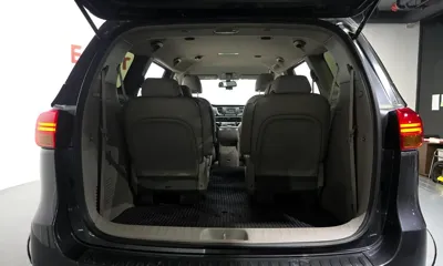 Kia Canival 2017, 170629 км, за 5900000 KRW - фото 20