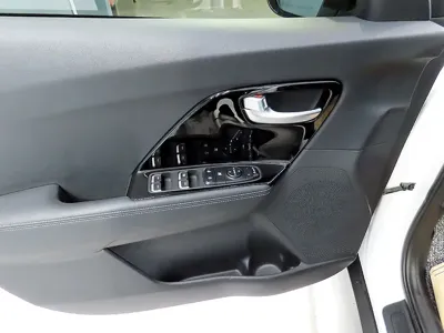 Kia Niro 2021, 73016 км, за 18500000 KRW - фото 10
