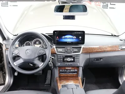 Mercedes-Benz E-Class 2012, 69793 км, за 7900000 KRW - фото 15