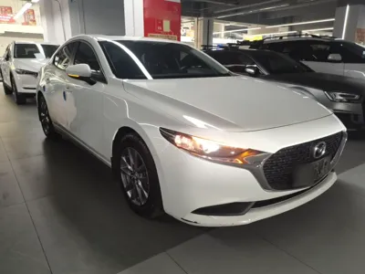 Mazda Mazda 3 Axela 2020, 66200 км, за 67163.94 CNY