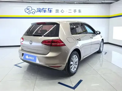 Volkswagen Golf 2014, 108100 км, за 31700 CNY