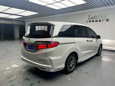 Honda Odyssey 2021, 107000 км, за 108000 CNY