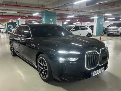 BMW 7-Series · 2025 год