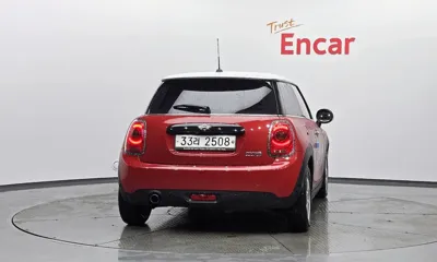 MINI Cooper 2018, 84171 км, за 8900000 KRW