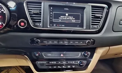 Kia Canival 2017, 141112 км, за 9900000 KRW - фото 15