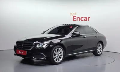 Mercedes-Benz E-Class · 2017 год