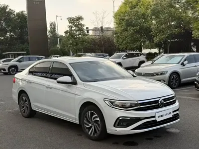 Volkswagen Bora 2023, 66000 км, за 54000 CNY