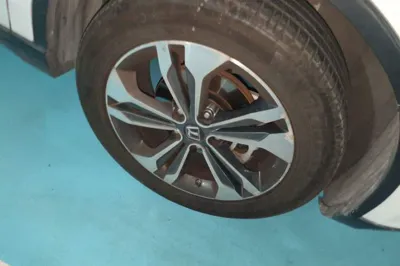 Luxgen U6 SUV 2014, 74900 км, за 21291.24 CNY - фото 8