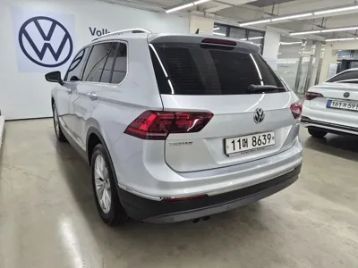 Volkswagen Tiguan 2018, 94737 км, за 17800000 KRW - фото 17