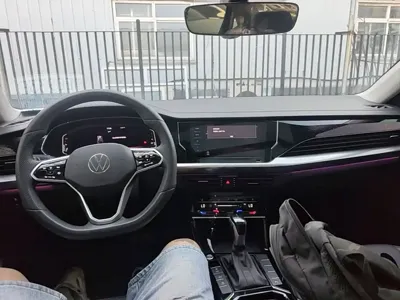 Volkswagen Passat 2024, 26600 км, за 120000 CNY - фото 10