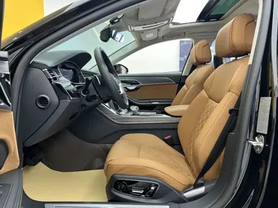 Audi A8 2023, 32000 км, за 585000 CNY - фото 4